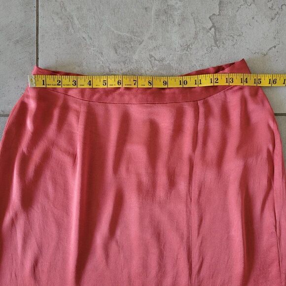 WAYF Skirt size M  - Picture 7 of 8